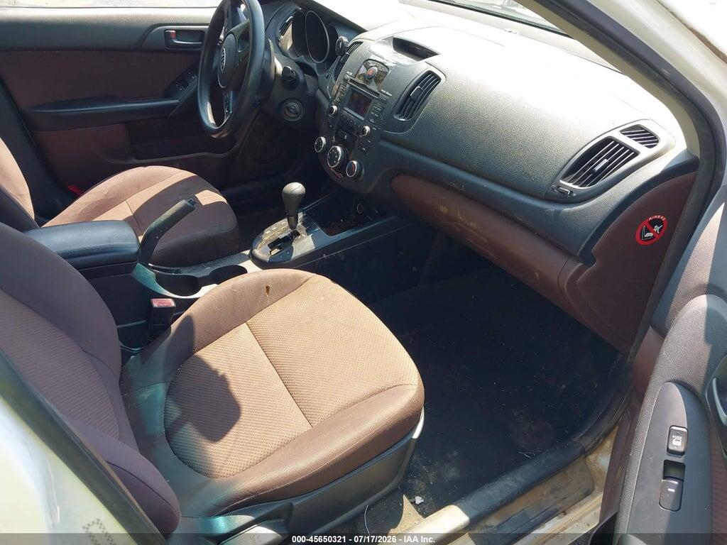KNAFU4A21A5207410 2010 KIA FORTE photo no. 5