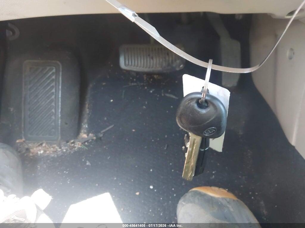 KNAGG4A8XA5435583 2010 KIA OPTIMA photo no. 11