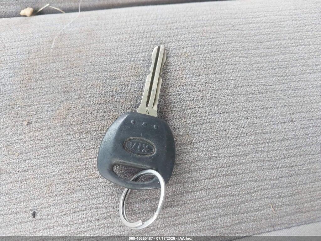 KNDMG4C36A6329746 2010 KIA SEDONA photo no. 11