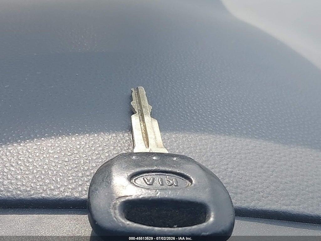 KNDMG4C34A6346643 2010 KIA SEDONA photo no. 11