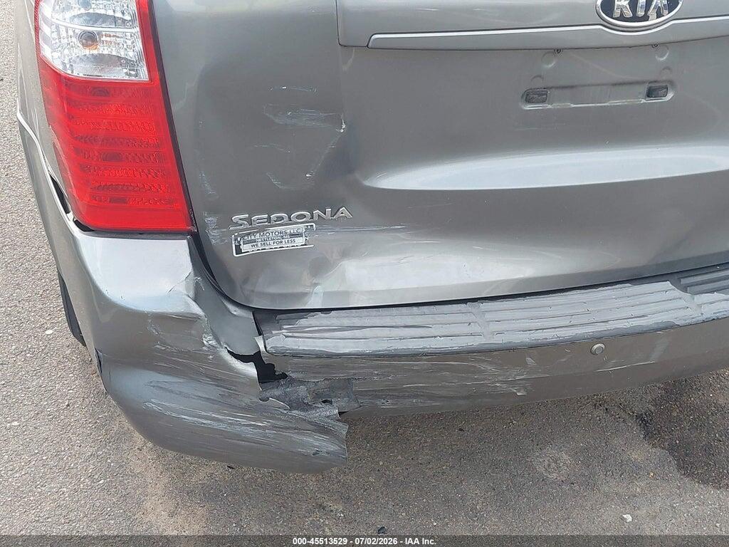 KNDMG4C34A6346643 2010 KIA SEDONA photo no. 6