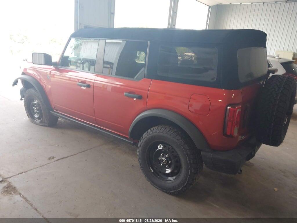 1FMDE5BHXPLB17737 2023 FORD BRONCO photo no. 3
