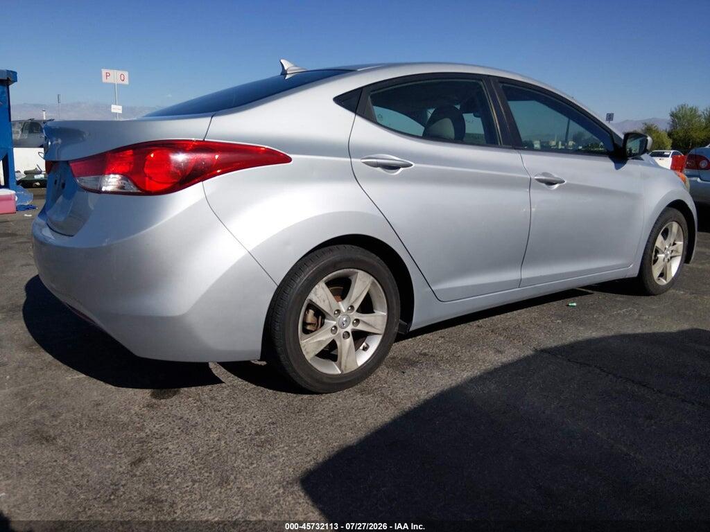 5NPDH4AE2BH047855 2011 HYUNDAI ELANTRA photo no. 4