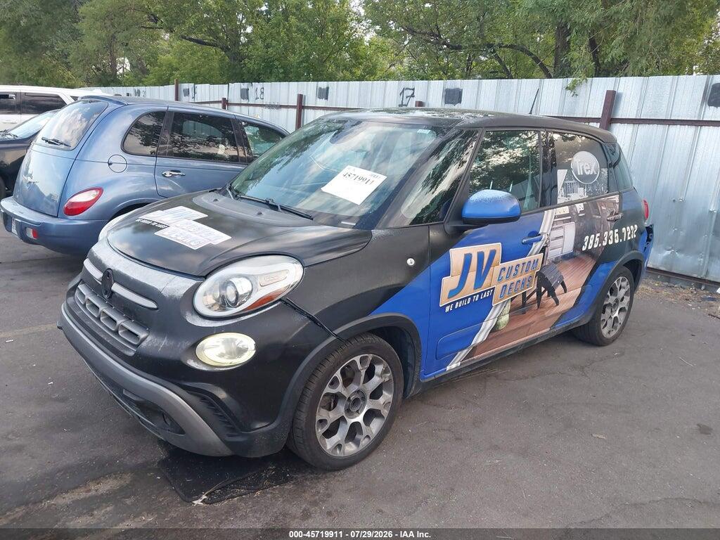 ZFBCFADH9JZ040403 2018 FIAT 500L photo no. 2