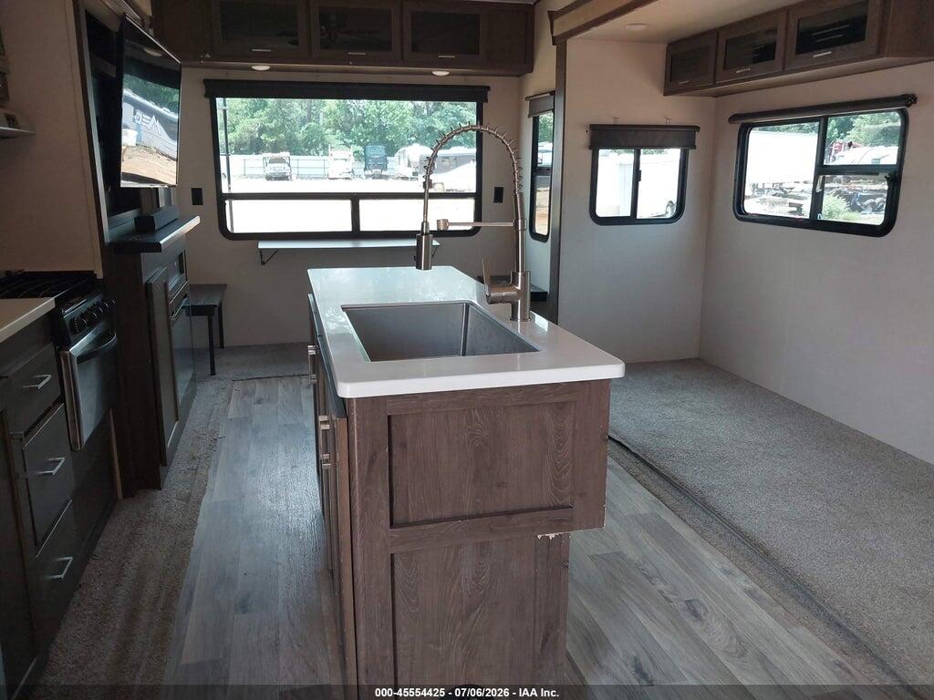 4X4FWBN2XJV701688 2018 FOREST RIVER WILDWOOD photo no. 8