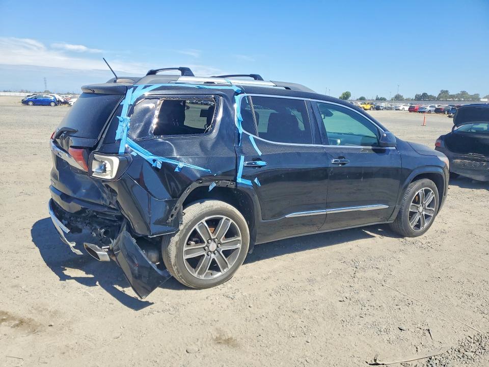 2017 GMC ACADIA DENALI — Фото 3 из 13