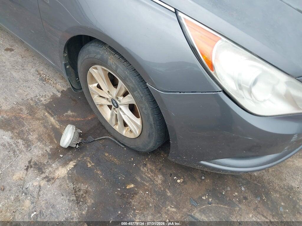 5NPEB4AC7BH206339 2011 HYUNDAI SONATA photo no. 12