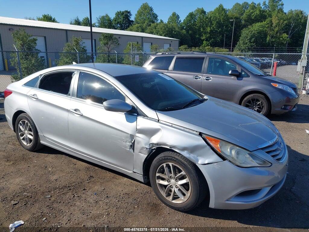 5NPEB4AC0BH211477 2011 HYUNDAI SONATA photo no. 1