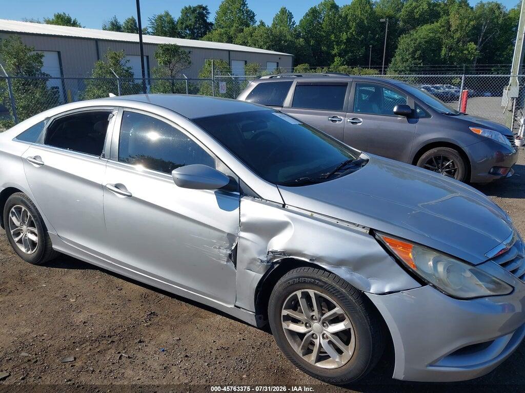 5NPEB4AC0BH211477 2011 HYUNDAI SONATA photo no. 6