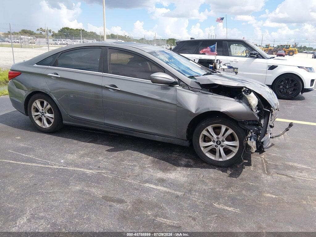 5NPEC4AC0BH268940 2011 HYUNDAI SONATA photo no. 1