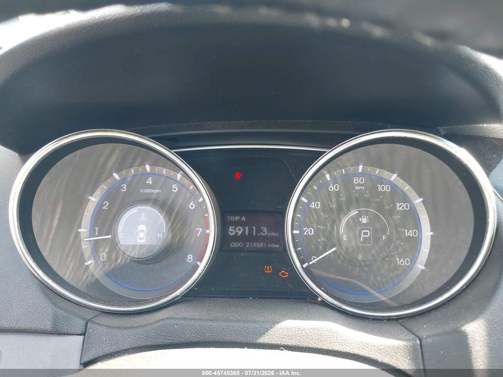 5NPEC4ACXBH024096 2011 HYUNDAI SONATA photo no. 7