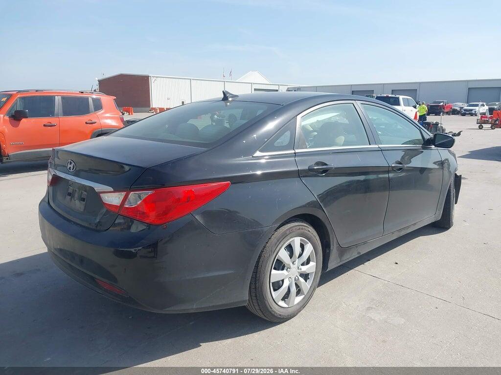 5NPEB4AC7BH298326 2011 HYUNDAI SONATA photo no. 4