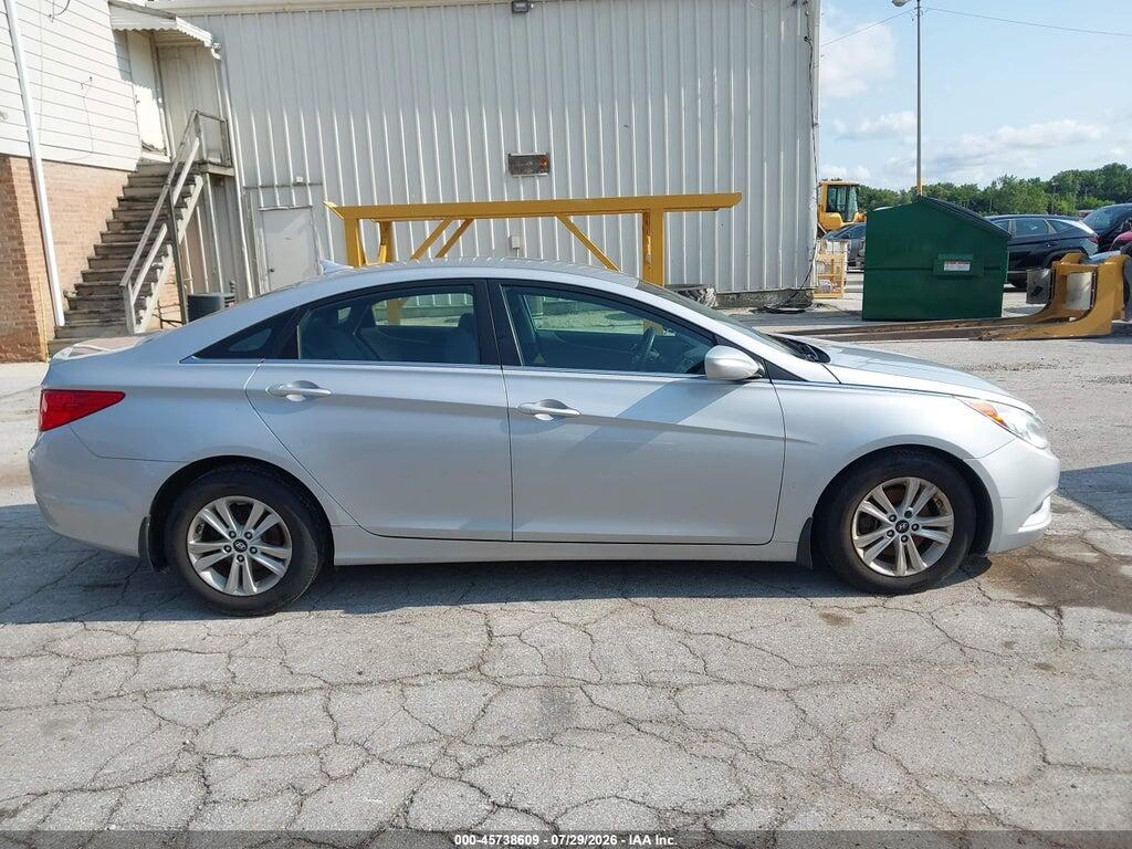 5NPEB4AC3BH139142 2011 HYUNDAI SONATA photo no. 12
