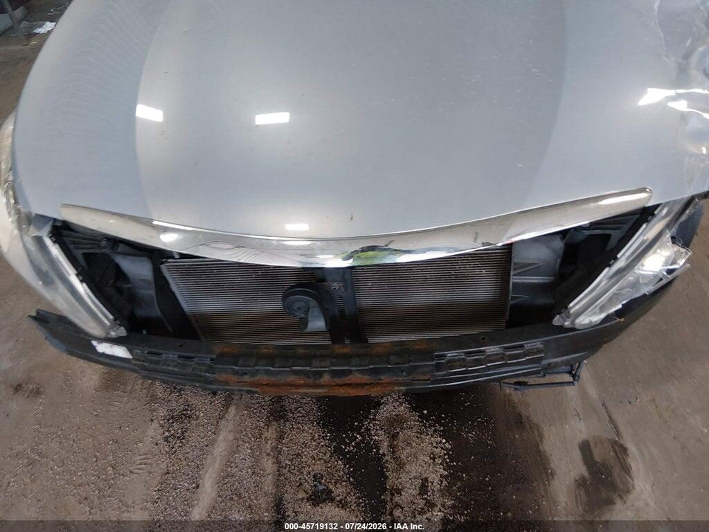 5NPEB4AC8BH277355 2011 HYUNDAI SONATA photo no. 6