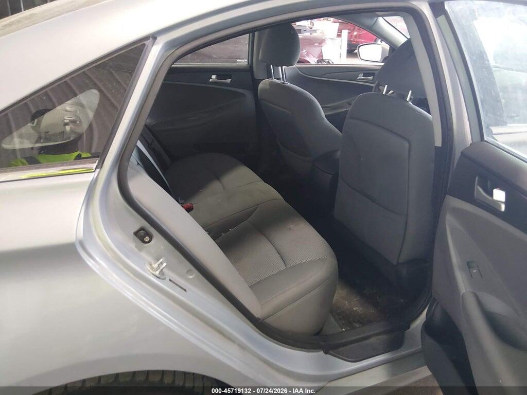 5NPEB4AC8BH277355 2011 HYUNDAI SONATA photo no. 8