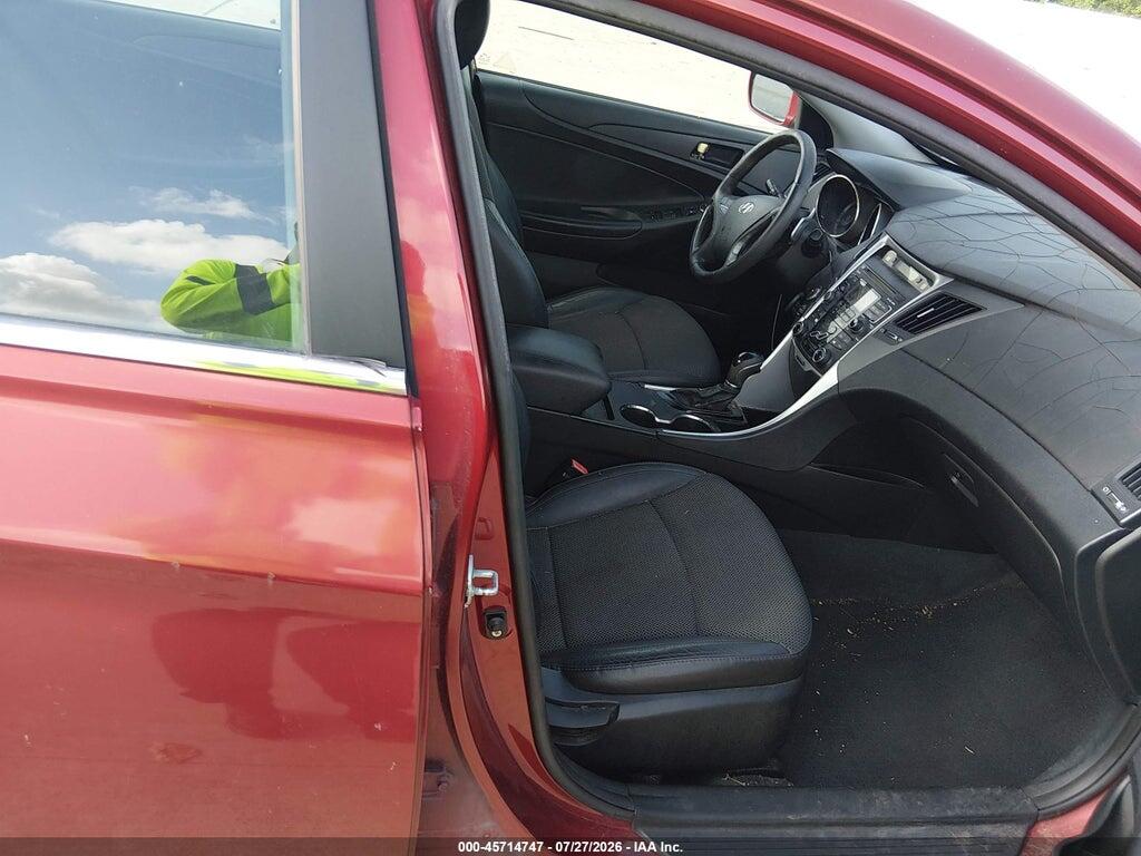 5NPEC4AB5BH260744 2011 HYUNDAI SONATA photo no. 5
