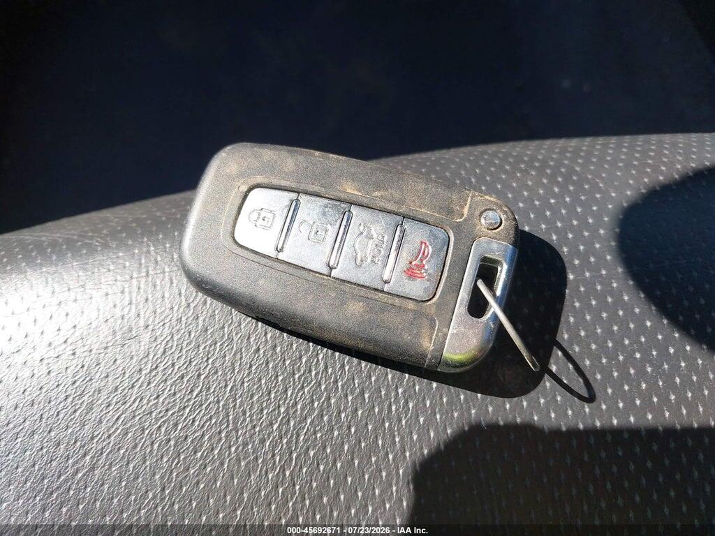 5NPEC4ACXBH091880 2011 HYUNDAI SONATA photo no. 11