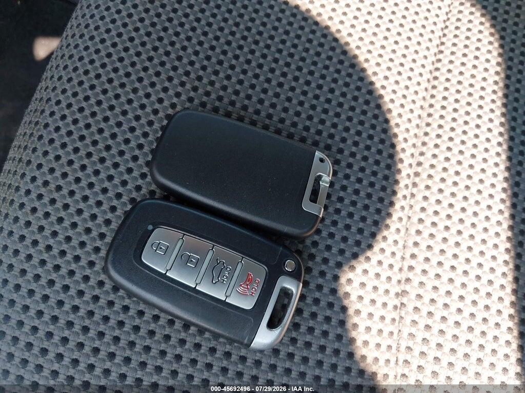 5NPEC4AC5BH235626 2011 HYUNDAI SONATA photo no. 11