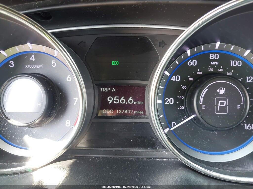 5NPEC4AC5BH235626 2011 HYUNDAI SONATA photo no. 7