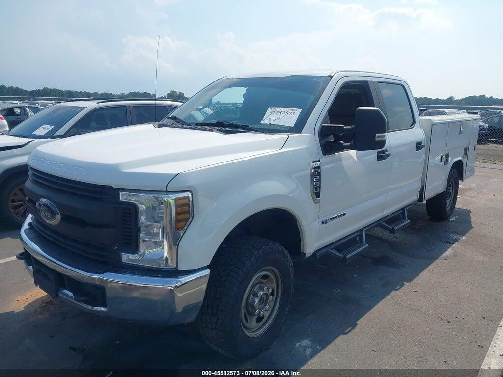 1FT7W2BT4KED39110 2019 FORD F-250 photo no. 2