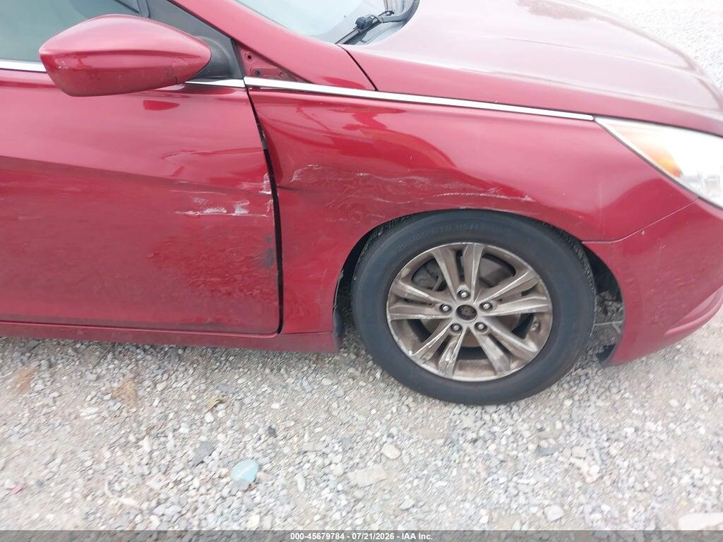 5NPEB4AC4BH067268 2011 HYUNDAI SONATA photo no. 6