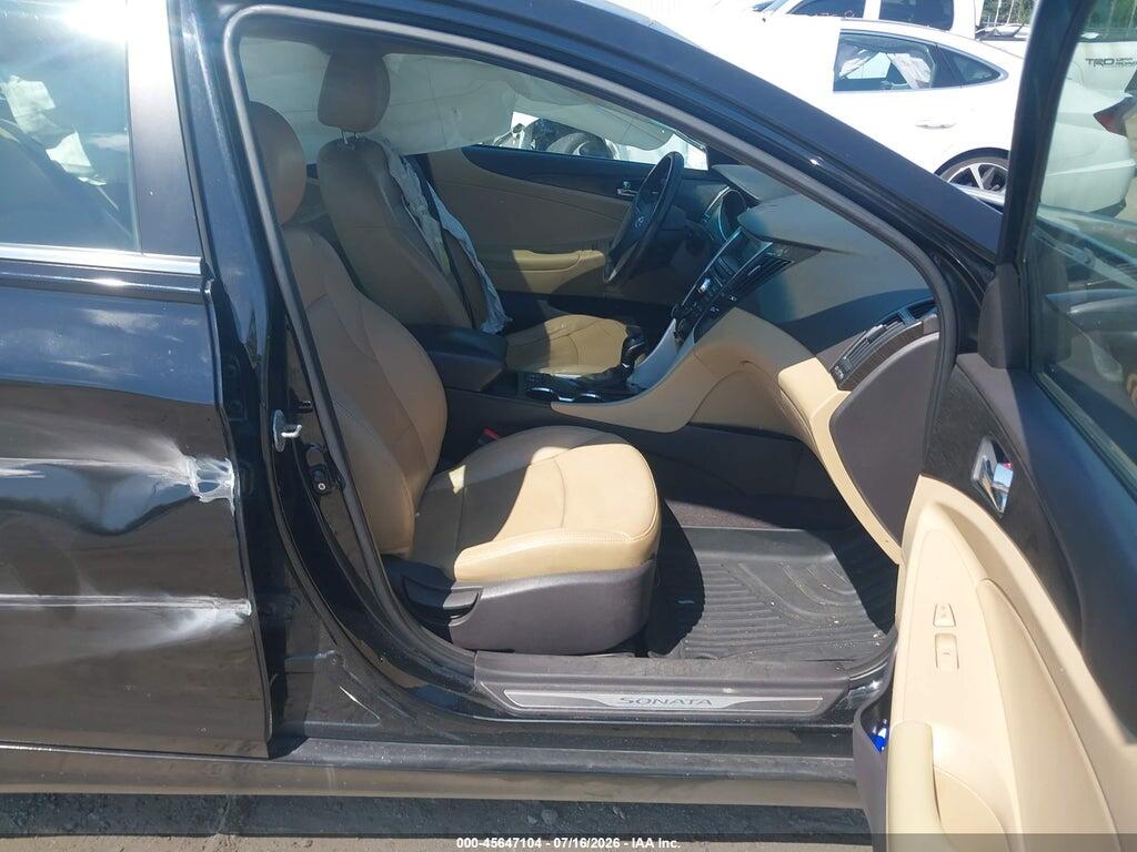 5NPEC4AC6BH139780 2011 HYUNDAI SONATA photo no. 5