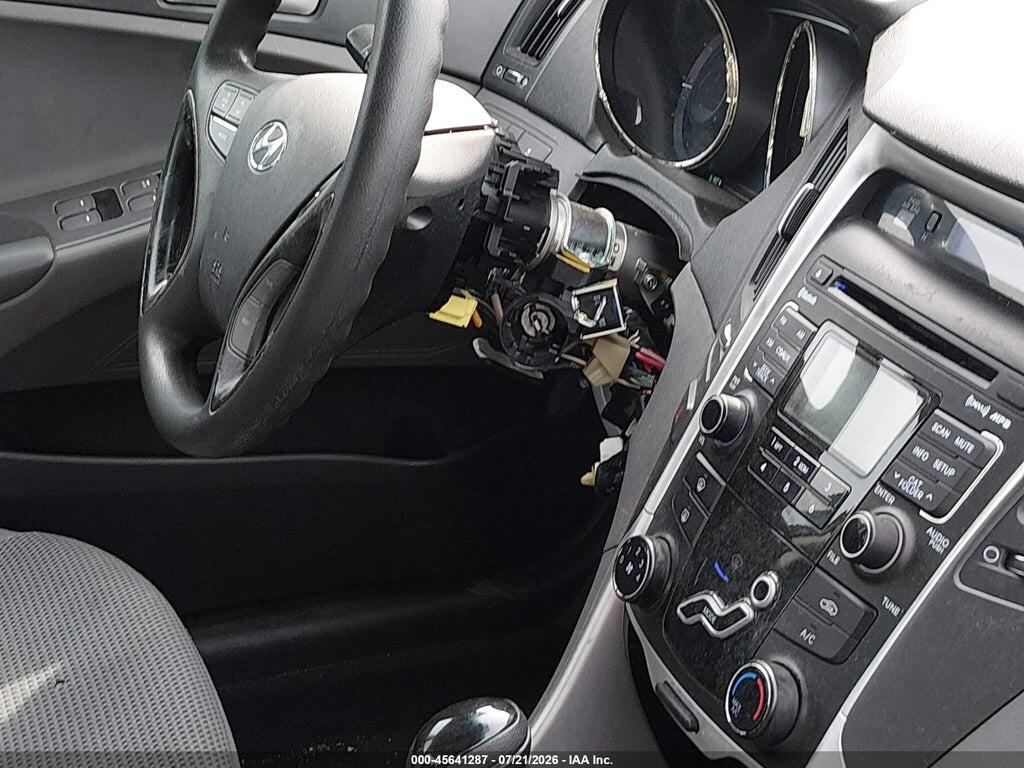 5NPEB4AC8BH256778 2011 HYUNDAI SONATA photo no. 6