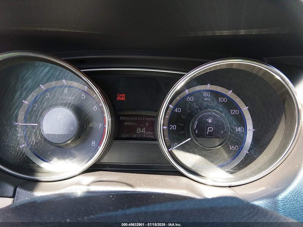 5NPEC4AC7BH045973 2011 HYUNDAI SONATA photo no. 7