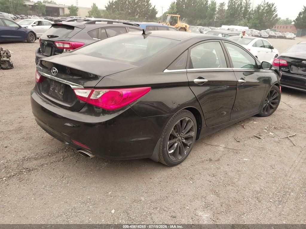 5NPEC4AC6BH177347 2011 HYUNDAI SONATA photo no. 4