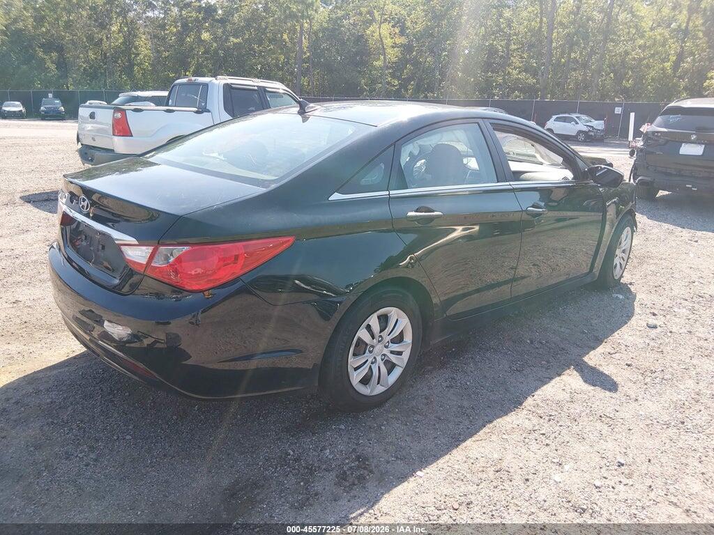 5NPEB4AC5BH121886 2011 HYUNDAI SONATA photo no. 4