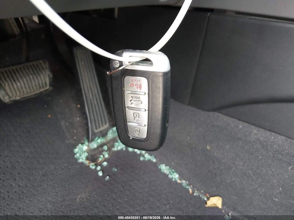 5NPEC4AC7BH118968 2011 HYUNDAI SONATA photo no. 11