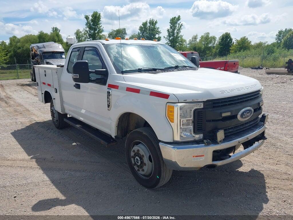 1FT7X3B6XHEE05018 2017 FORD F-350 photo no. 1