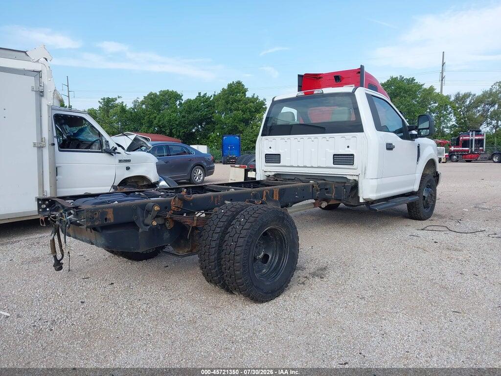 1FDRF3H61HEE56129 2017 FORD F-350 CHASSIS photo no. 4