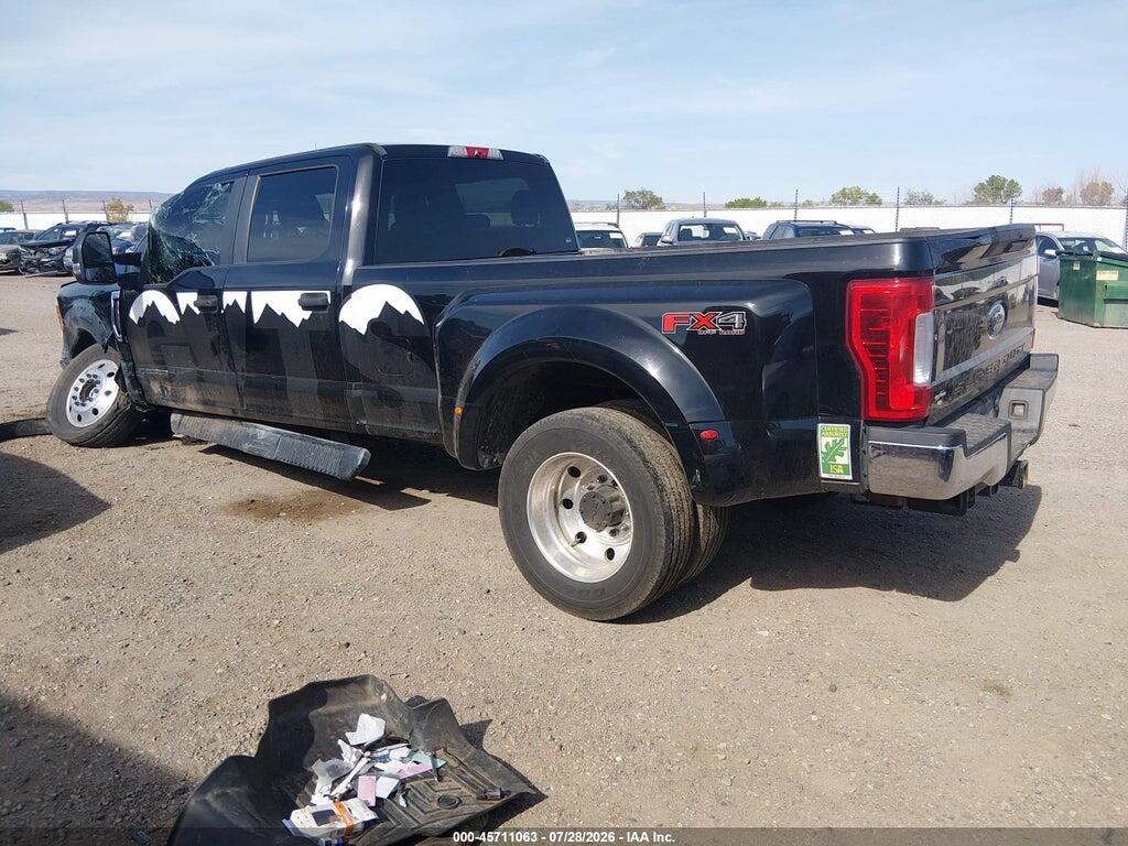 1FT8W4DT0HEE25746 2017 FORD F-450 photo no. 3