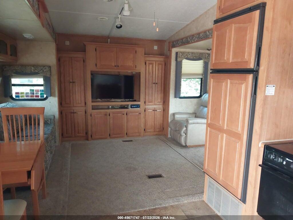 4X4FCRF289S201798 2009 FOREST RIVER CEDAR CREEK 30 LSA photo no. 5