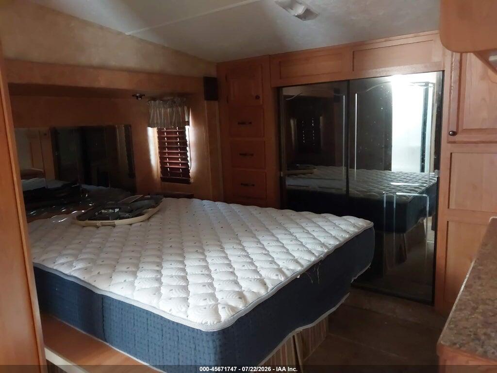 4X4FCRF289S201798 2009 FOREST RIVER CEDAR CREEK 30 LSA photo no. 8