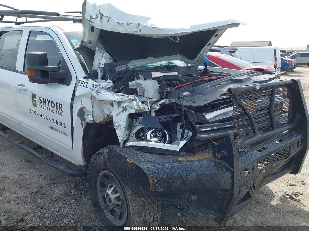 1GC4KZE84FF540925 2015 CHEVROLET SILVERADO 3500HD photo no. 2