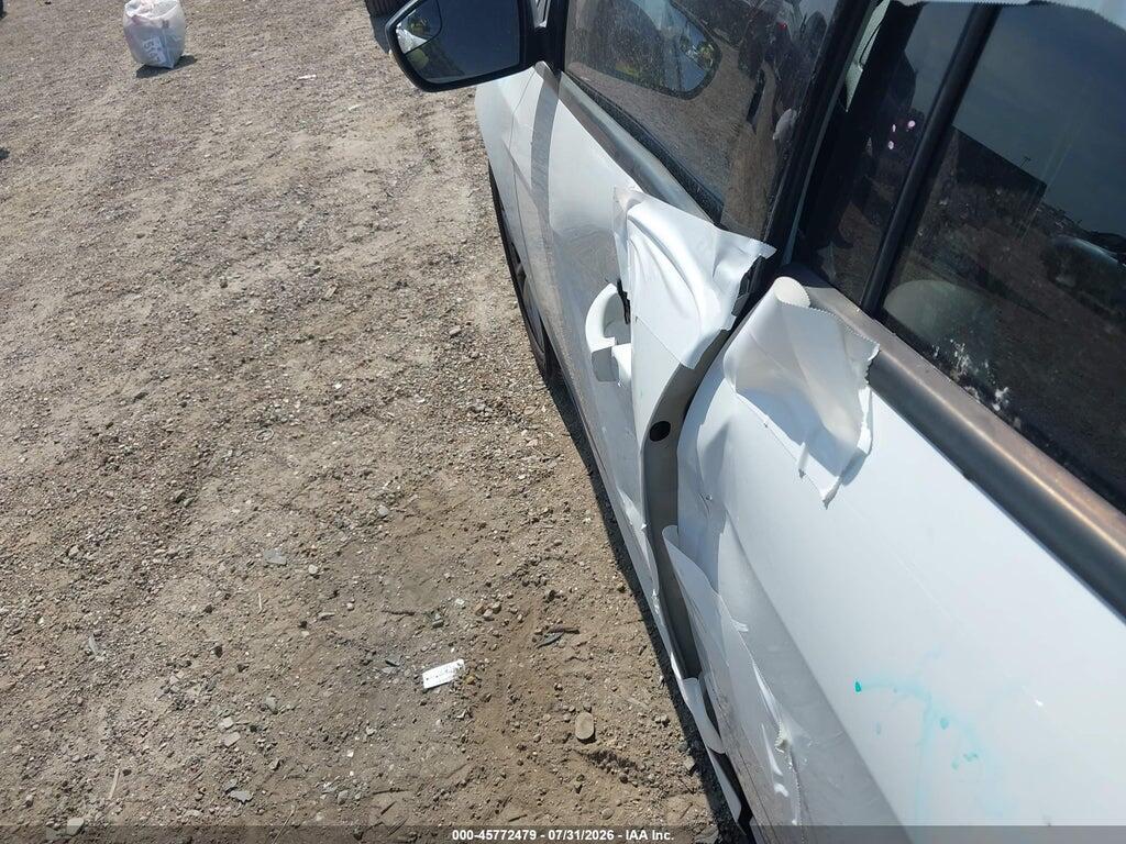 1FADP3K29HL246610 2017 FORD FOCUS photo no. 6