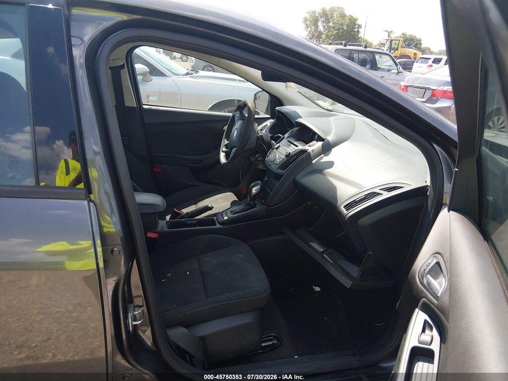 1FADP3F27HL251797 2017 FORD FOCUS photo no. 5