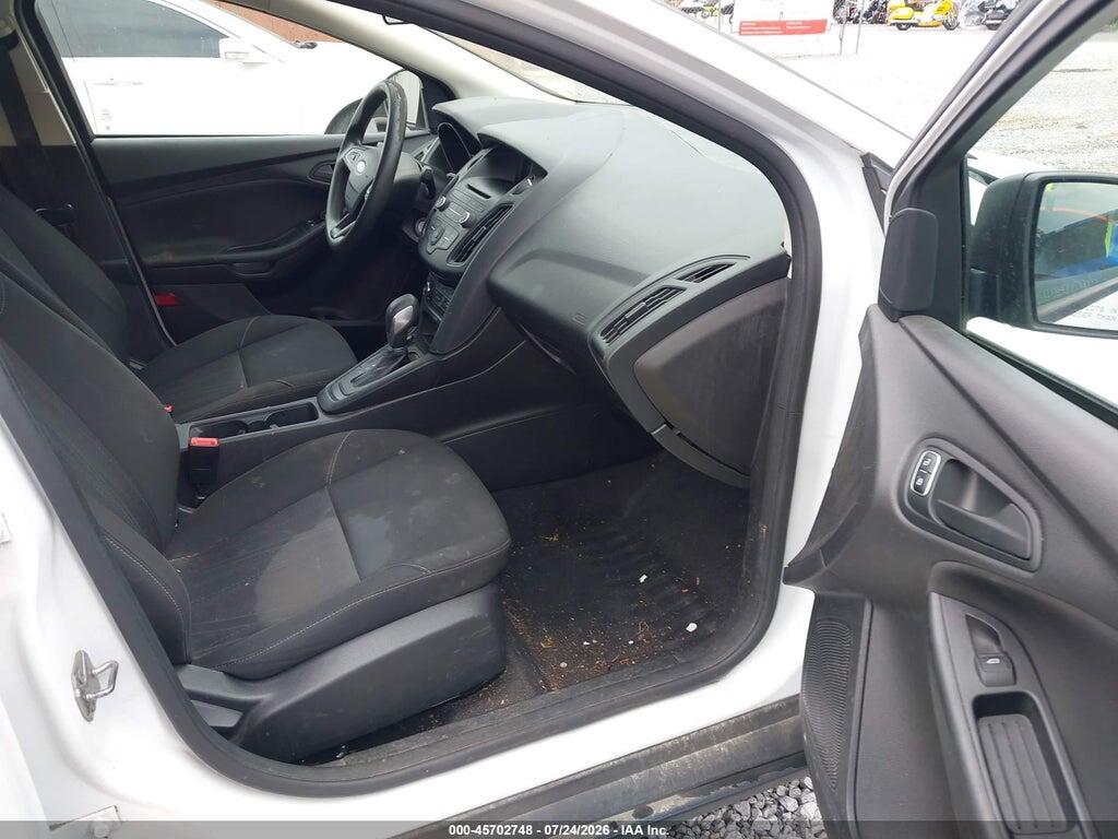 1FADP3E20HL302851 2017 FORD FOCUS photo no. 5