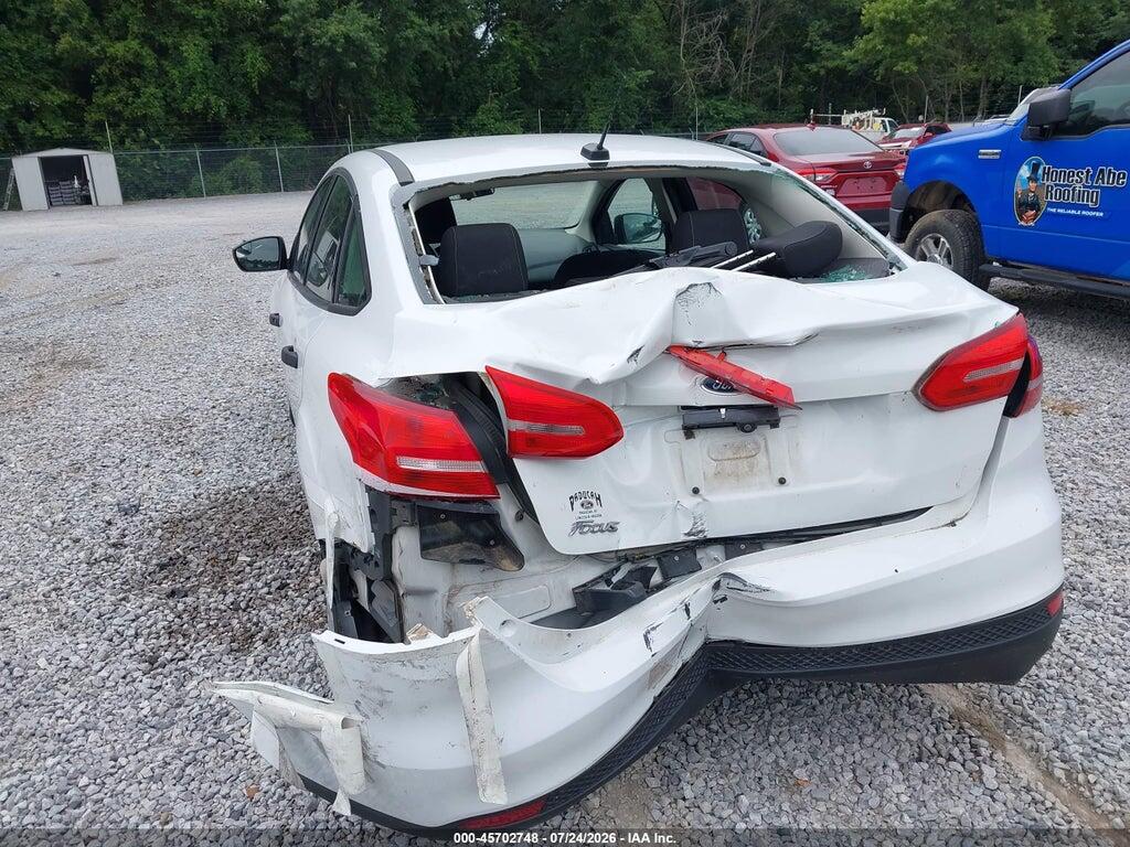 1FADP3E20HL302851 2017 FORD FOCUS photo no. 6
