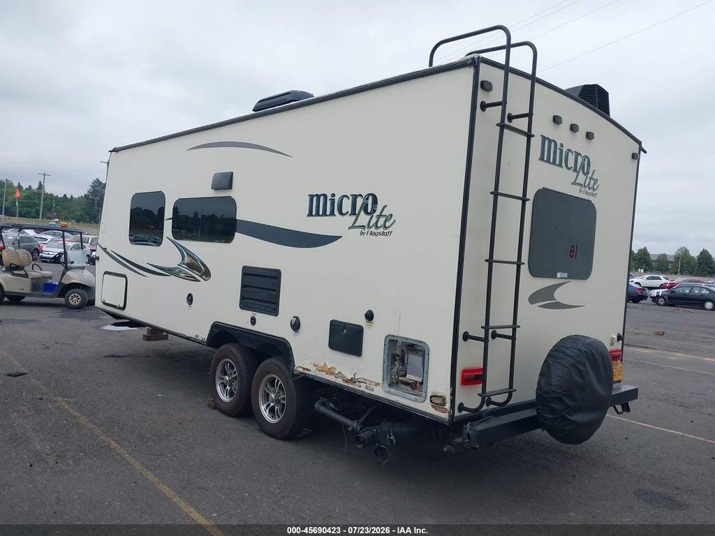 4X4TFLY22GD406880 2016 FLAGSTAFF MICRO LITE SERIES 23 photo no. 3