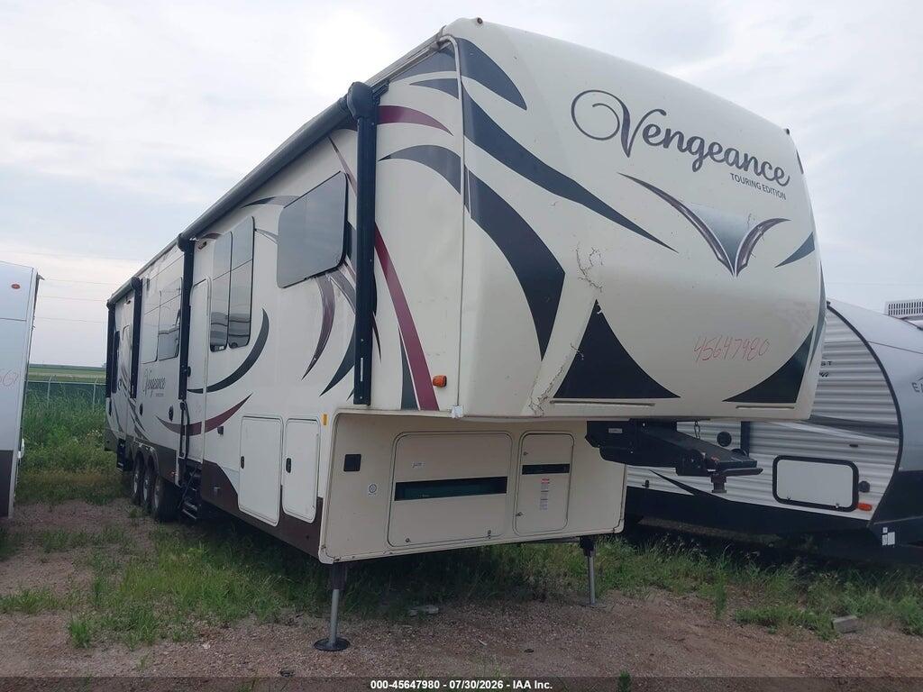 4X4FVGR30GR500452 2016 FOREST RIVER VENGEANCE TOURING TO photo no. 1