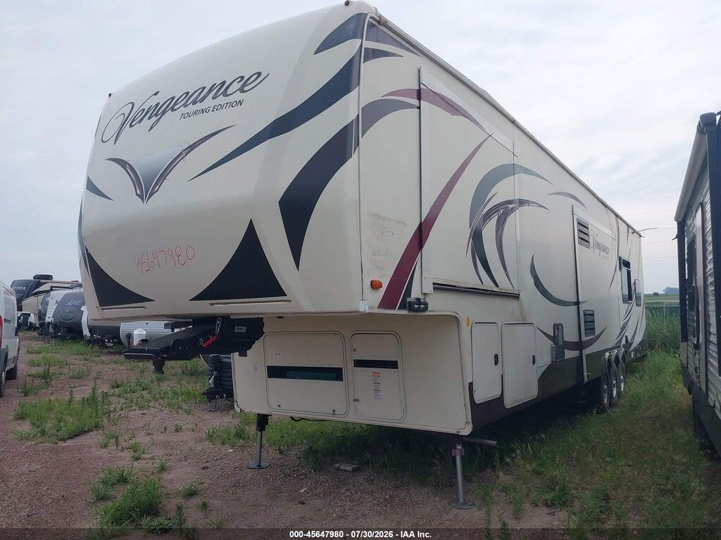 4X4FVGR30GR500452 2016 FOREST RIVER VENGEANCE TOURING TO photo no. 2