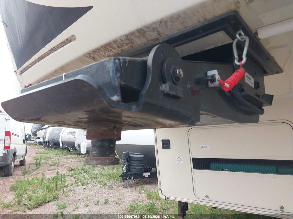 4X4FVGR30GR500452 2016 FOREST RIVER VENGEANCE TOURING TO photo no. 7