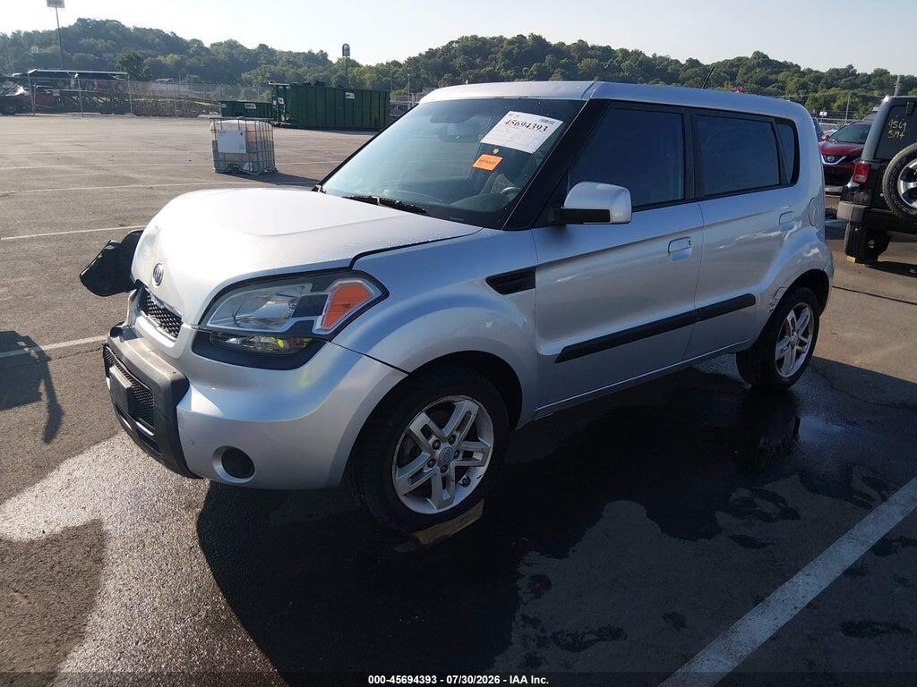 KNDJT2A24A7106628 2010 KIA SOUL photo no. 2