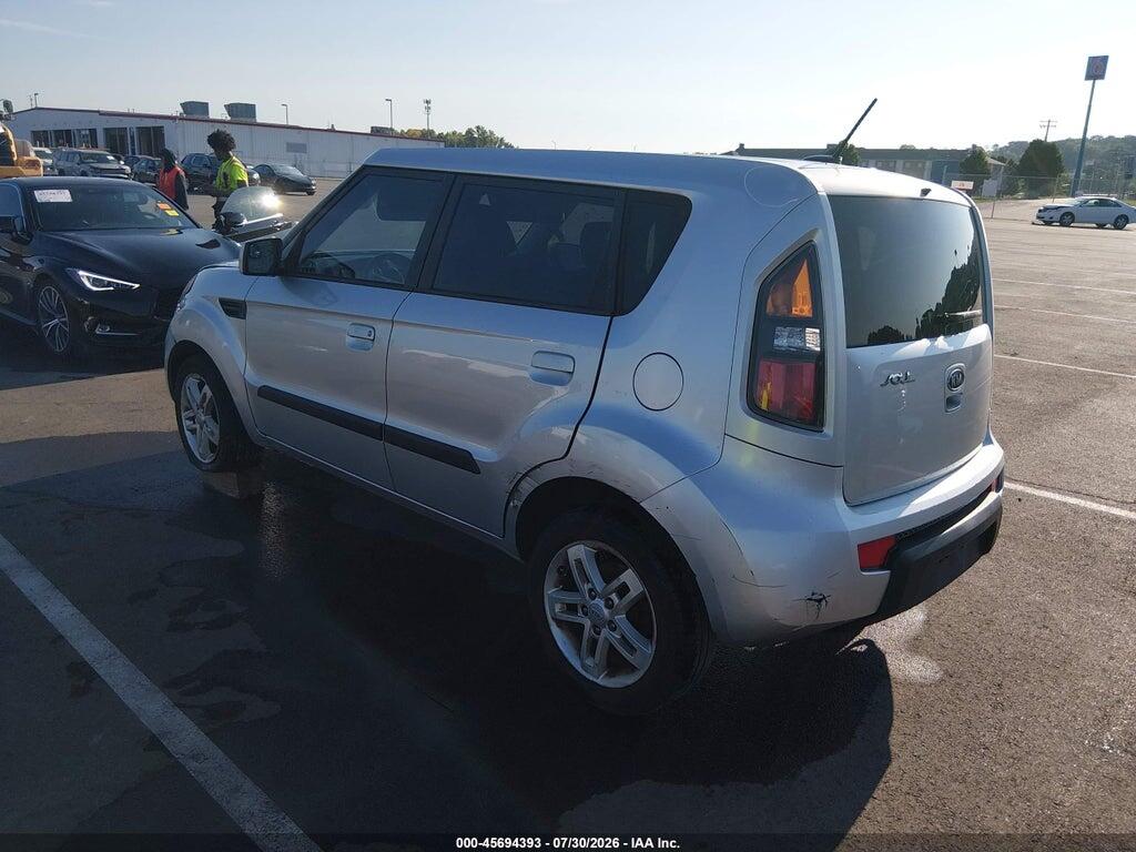 KNDJT2A24A7106628 2010 KIA SOUL photo no. 3