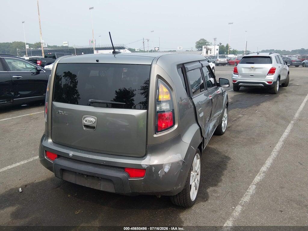 KNDJT2A23A7085836 2010 KIA SOUL photo no. 4