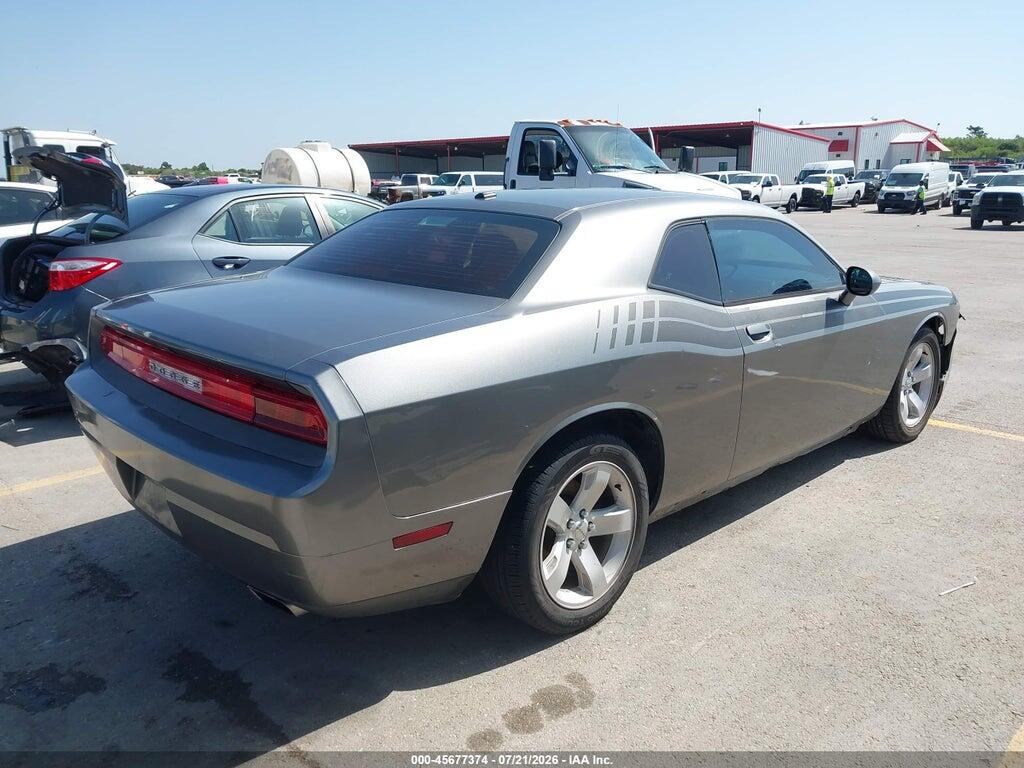 2C3CDYAG7CH101438 2012 DODGE CHALLENGER photo no. 4