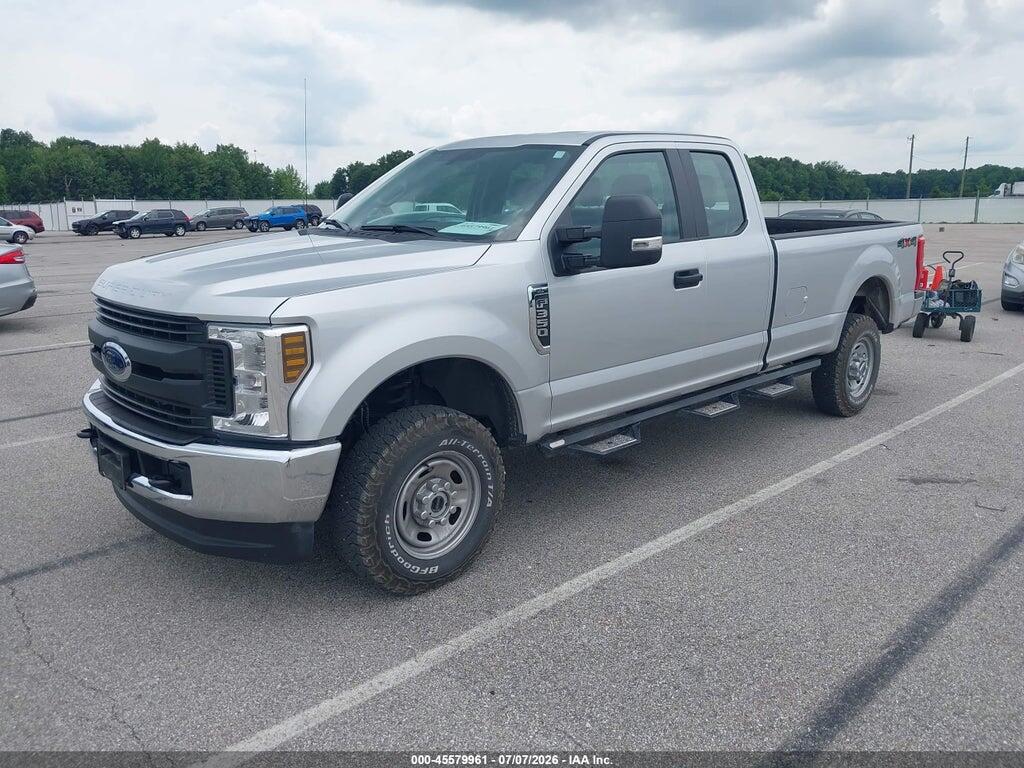 1FT8X3B69KEE28267 2019 FORD F-350 photo no. 2